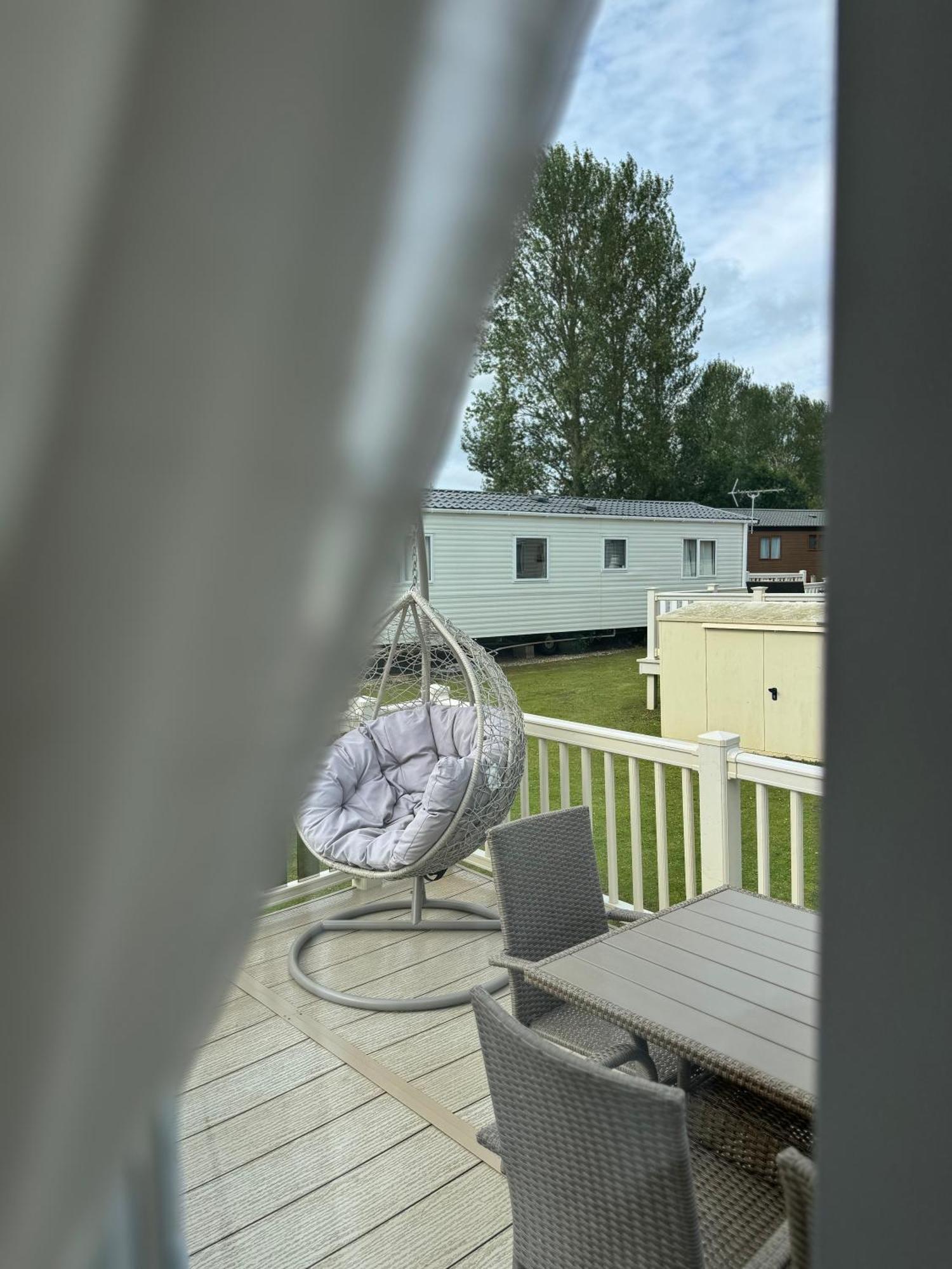 Hot Tub Retreat At Tattershall Lakes Zewnętrze zdjęcie