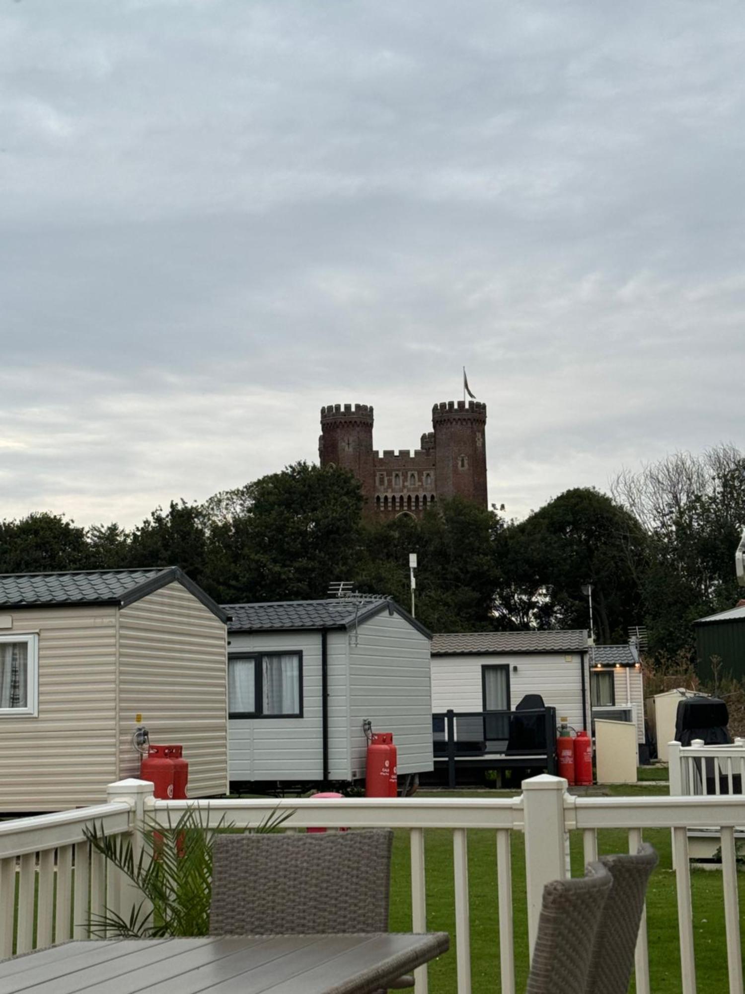 Hot Tub Retreat At Tattershall Lakes Zewnętrze zdjęcie